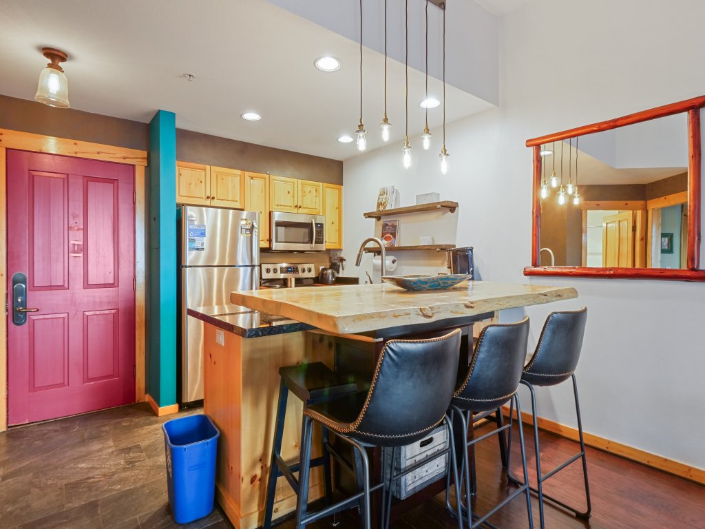 Tucker Mountain 2 Bedroom Condo #103 Vacation Rental in Copper Mountain - RedAwning