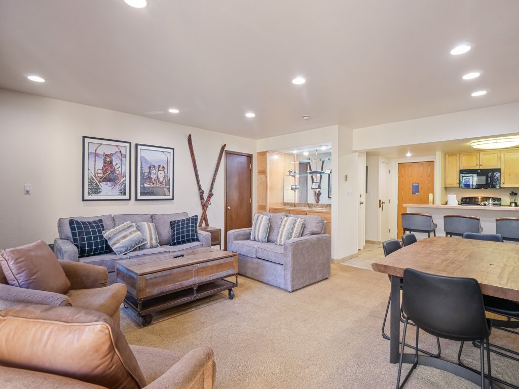 Copper Mountain Inn 3 Bedroom Condo #221/225/229 Vacation Rental in Copper Mountain - RedAwning
