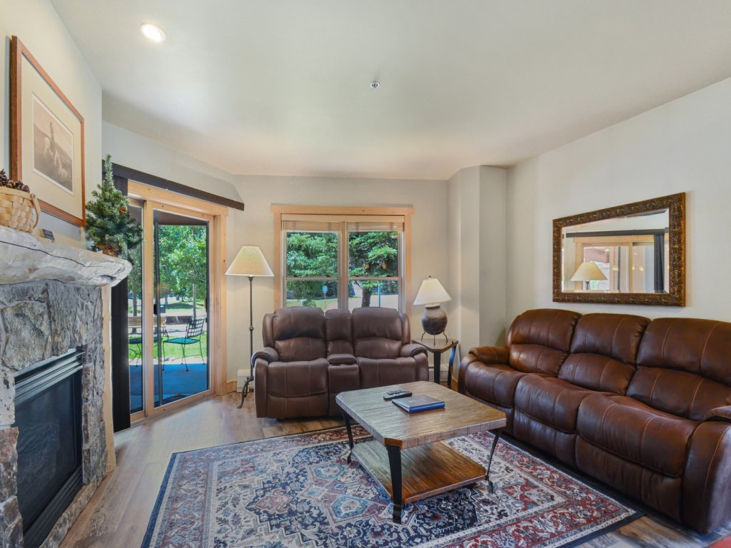 Copper Springs 3 Bedroom Condo #131 Vacation Rental in Copper Mountain - RedAwning