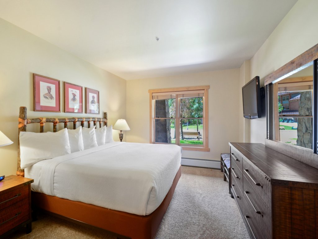 Copper Springs 3 Bedroom Condo #131 Vacation Rental in Copper Mountain - RedAwning