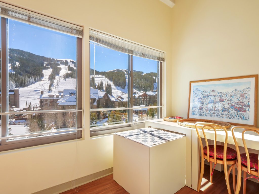 Bridge End 3 Bedroom + Loft Condo #402 Vacation Rental in Copper Mountain - RedAwning