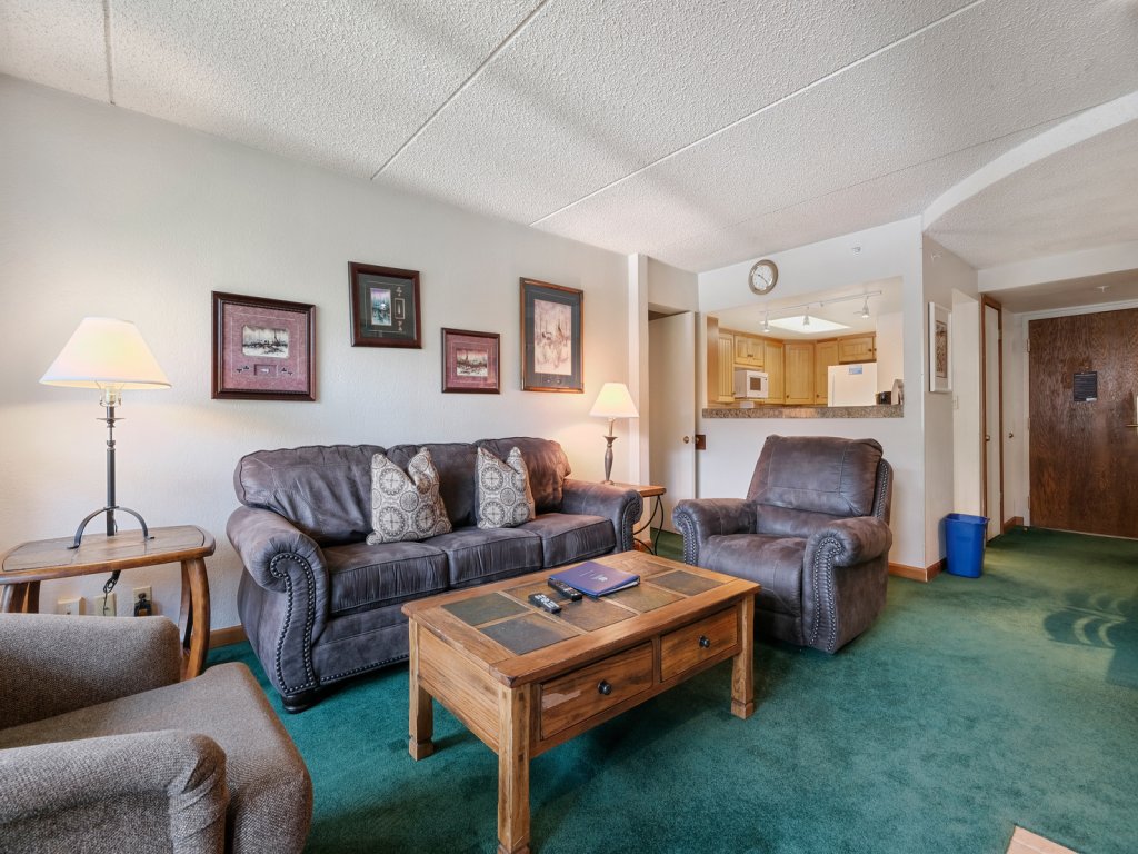Mountain Plaza 2 Bedroom Condo #413/415/417 Vacation Rental in Copper Mountain - RedAwning