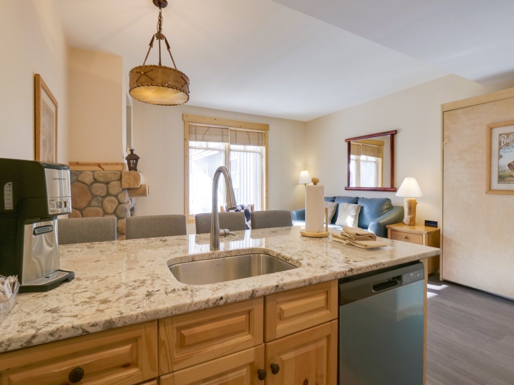 Tucker Mountain Studio  #212 Vacation Rental in Copper Mountain - RedAwning