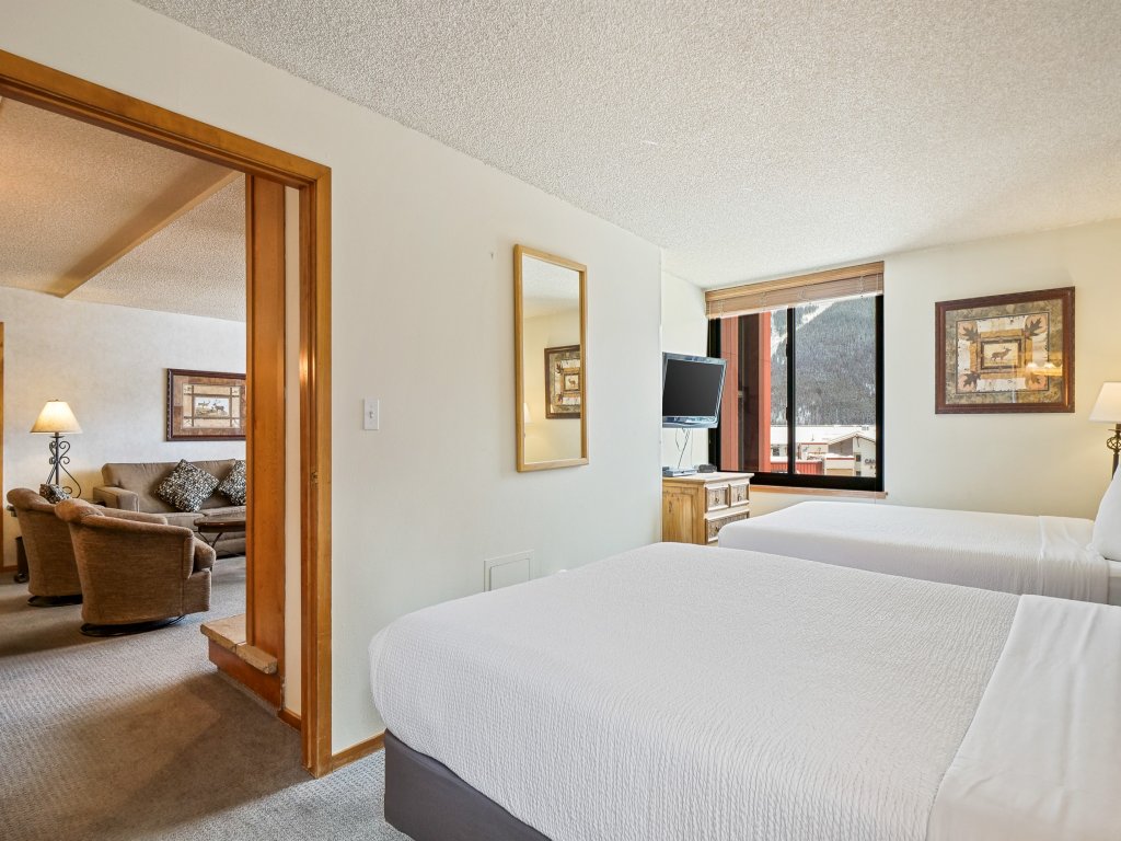 Village Square 2 Bedroom Condo #531/533 Vacation Rental in Copper Mountain - RedAwning