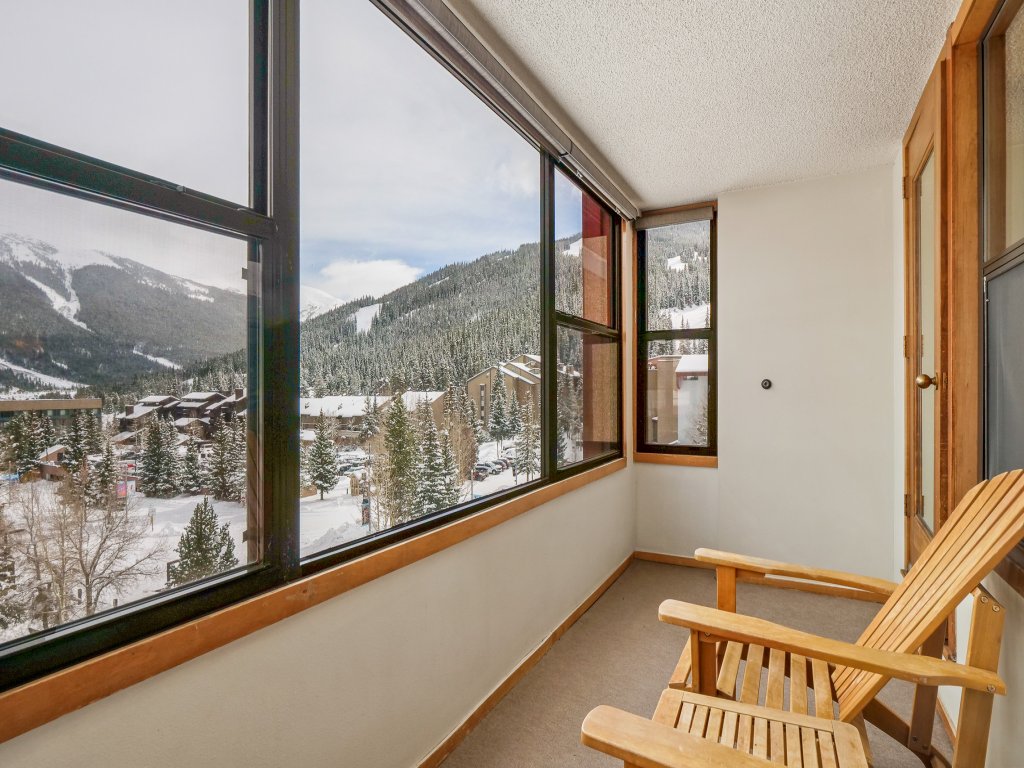 Village Square 2 Bedroom Condo #531/533 Vacation Rental in Copper Mountain - RedAwning