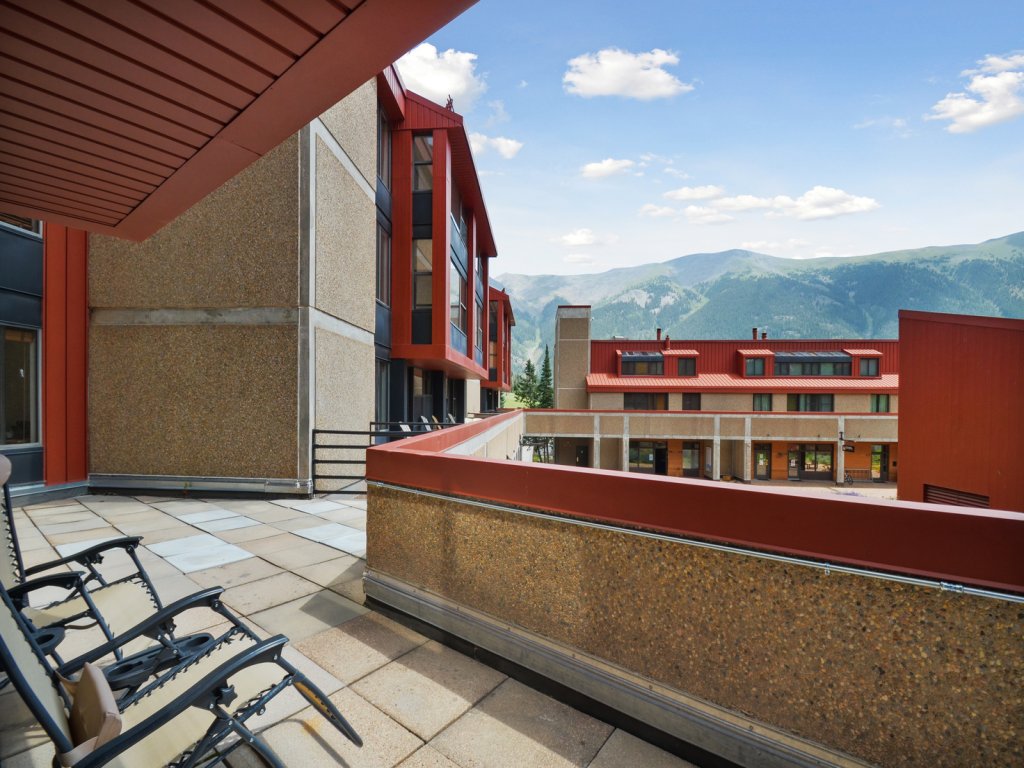 Village Square 1 Bedroom Condo #241/243 Vacation Rental in Copper Mountain - RedAwning