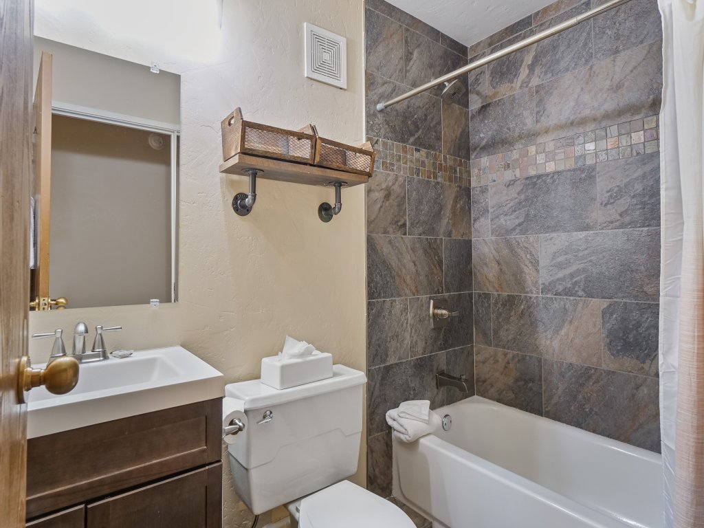 Bridge End 1 Bedroom Condo #206 Vacation Rental in Copper Mountain - RedAwning