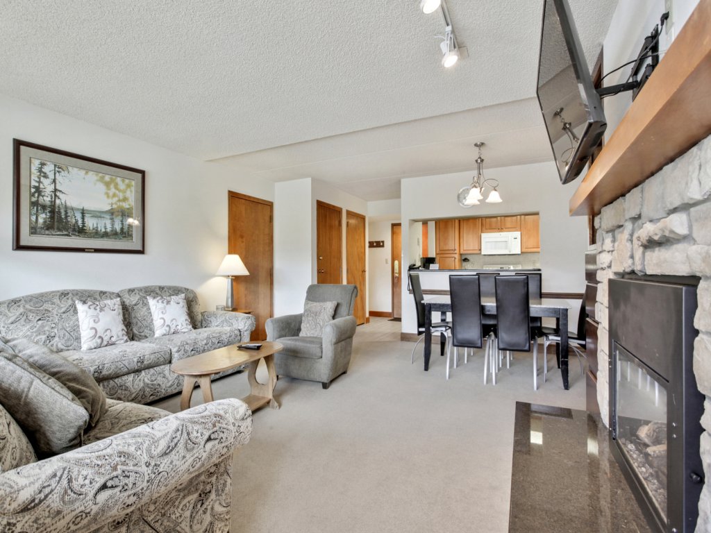 Village Square 2 Bedroom Condo #336/338/340 Vacation Rental in Copper Mountain - RedAwning