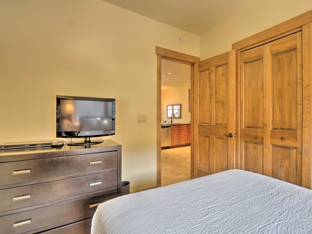 Cache 1 Bedroom Townhome #2302 Vacation Rental in Copper Mountain - RedAwning
