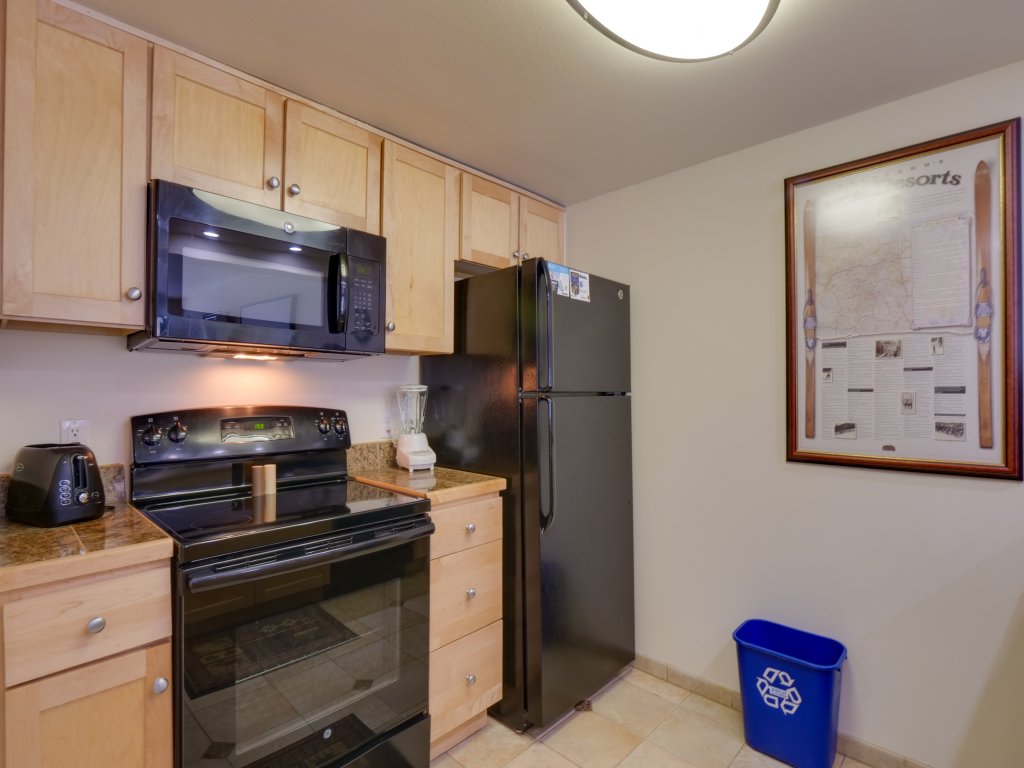 Copper Mountain Inn 1 Bedroom Condo #225 Vacation Rental in Copper Mountain - RedAwning