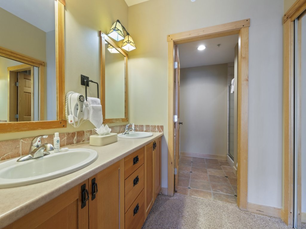 Passage Point 2 Bedroom Condo #413 Vacation Rental in Copper Mountain - RedAwning