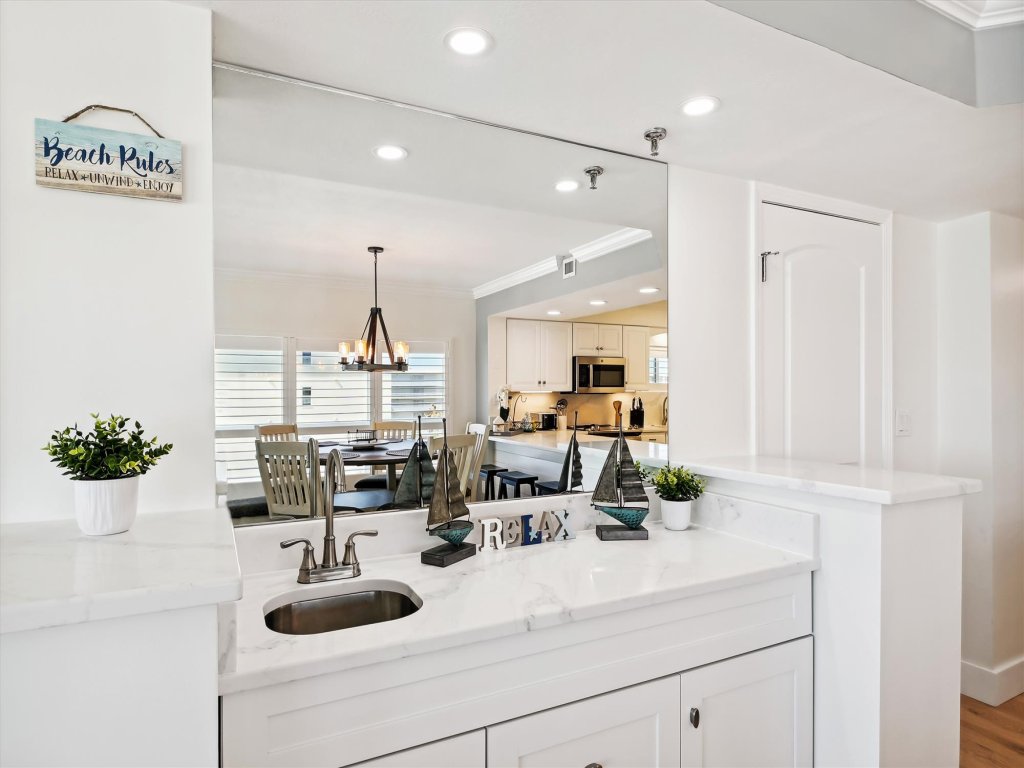 Sea Oats 606 is a Gorgeous Gulf Front 3 BR - with Free Beach Service for 4 Vacation Rental in Fort Walton Beach - RedAwning