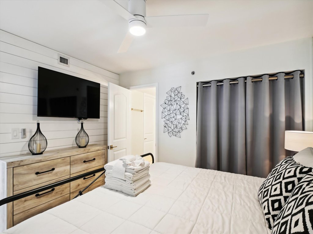 Sea Oats 606 is a Gorgeous Gulf Front 3 BR - with Free Beach Service for 4 Vacation Rental in Fort Walton Beach - RedAwning