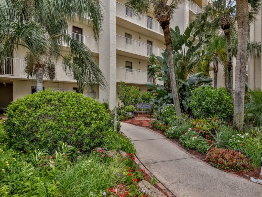 Oceanview condo With Pools, Beach Access, Kitchen Vacation Rental in New Smyrna Beach - RedAwning