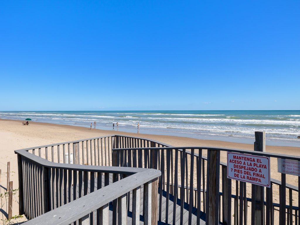 6501 Fountain Way Vacation Rental in South Padre Island - RedAwning