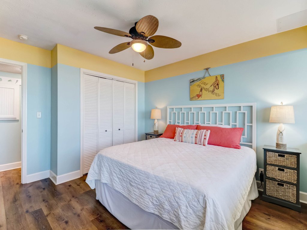 Beach Style Condo includes Smart Speaker and Beach Access Vacation Rental in Fernandina Beach - RedAwning