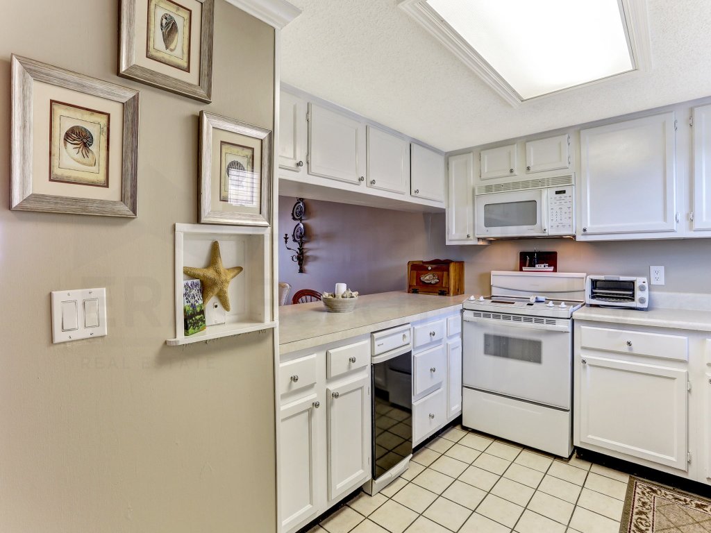 Recently Renovated Beach Condo with Large Patio Deck and Ocean View Vacation Rental in Fernandina Beach - RedAwning