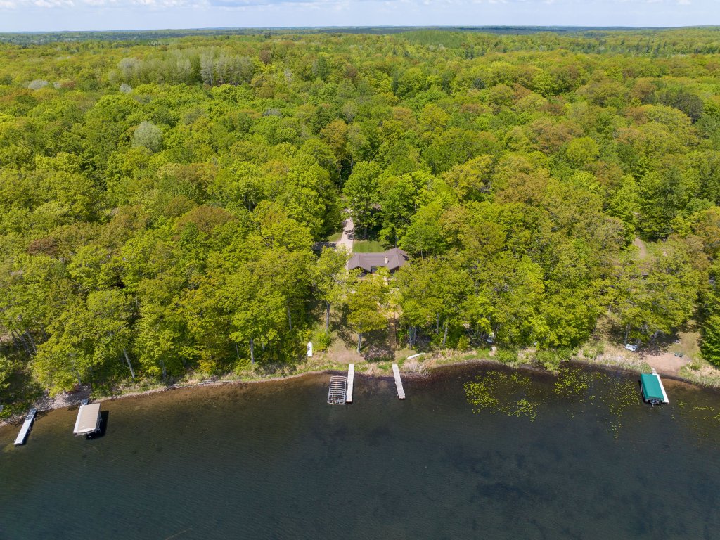 Spruce Haven Vacation Rental in Wisconsin - RedAwning