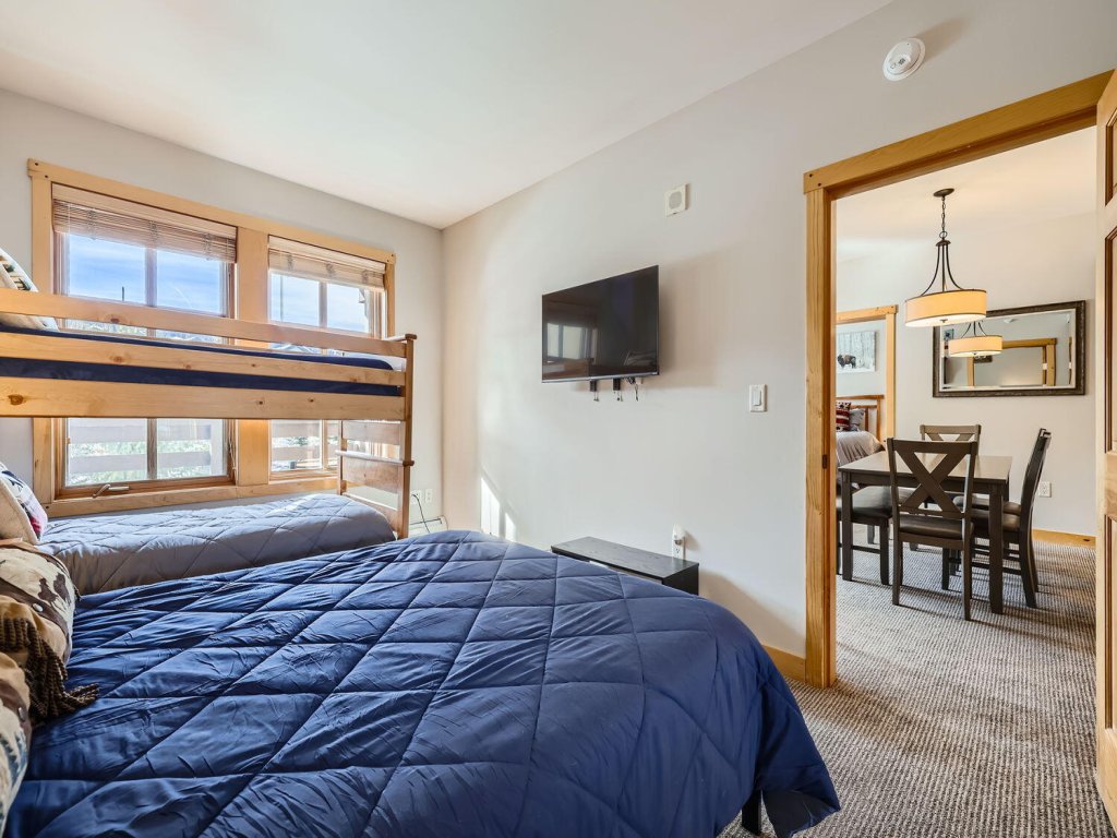 Passage Point 319 Vacation Rental in Copper Mountain - RedAwning