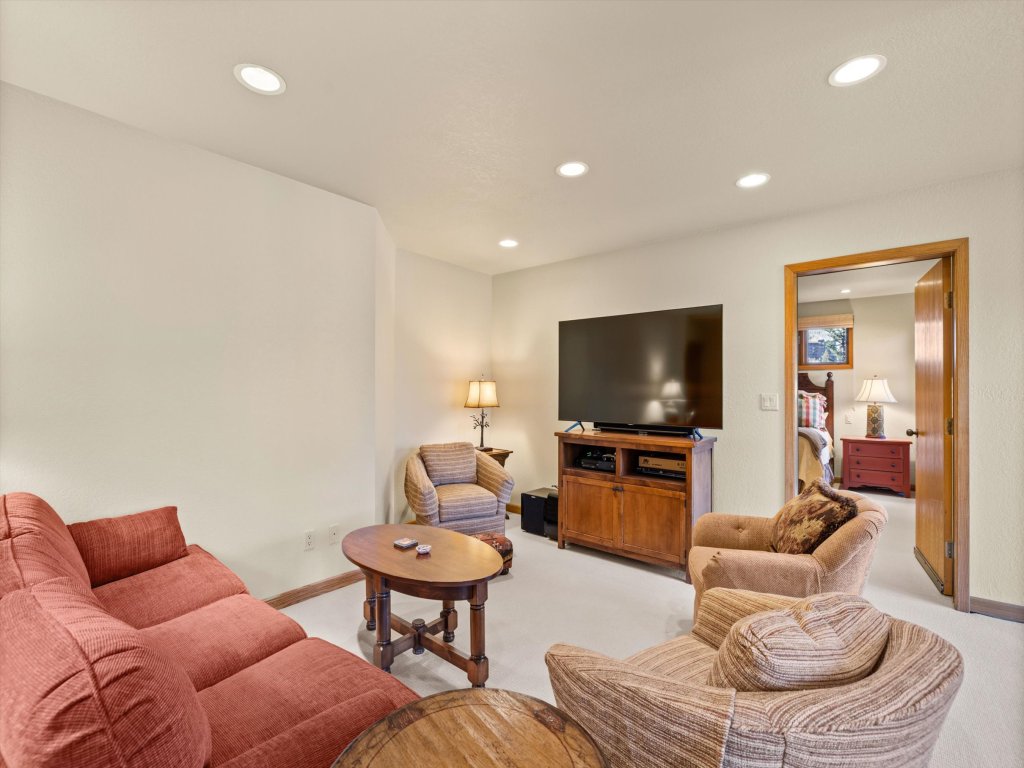 Snowmass Getaway Wraparound Decks & Valley Views - 229 #35 Vacation Rental in Snowmass Village - RedAwning