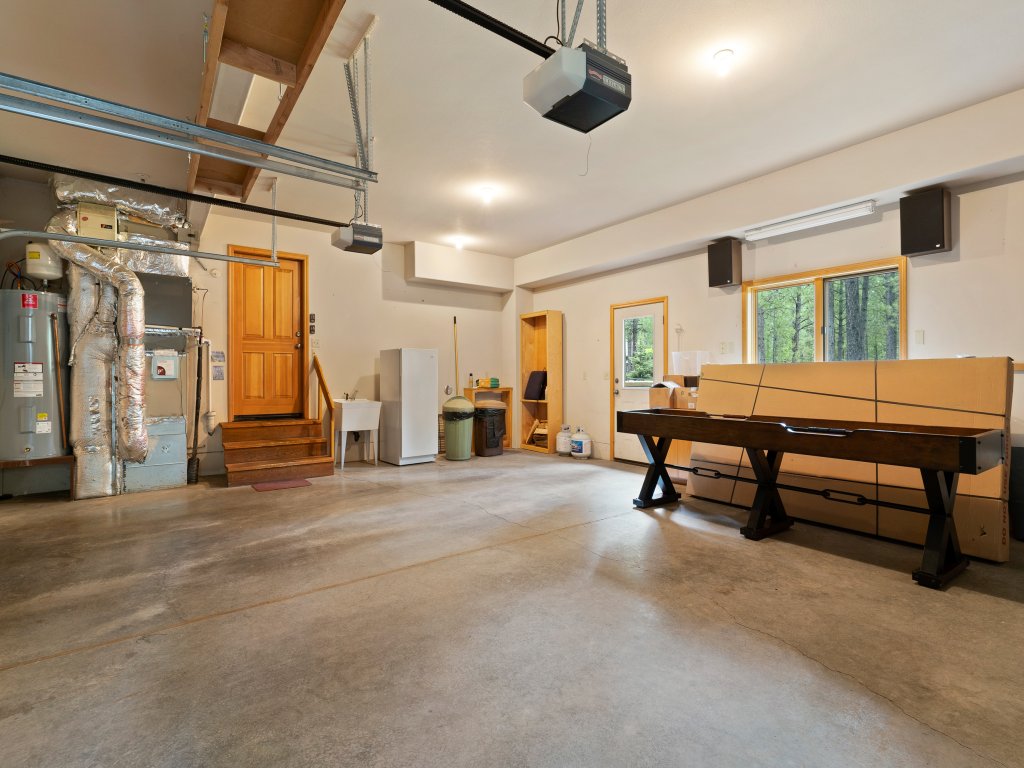 Glaze Meadow 376 Vacation Rental in Oregon - RedAwning