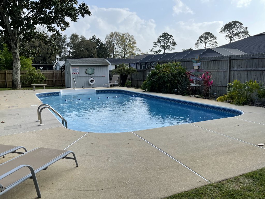 Coastal Retreat Vacation Rental in Navarre - RedAwning