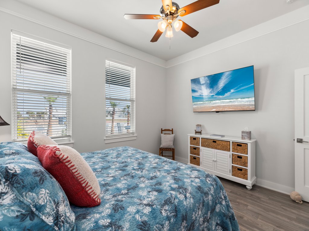 Sea Pointer Inn - Private beach house with Pool Vacation Rental in South Padre Island - RedAwning