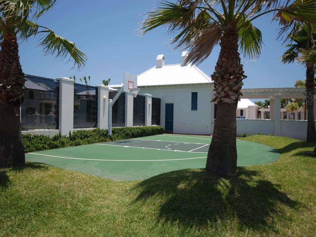 Sea Pointer Inn - Private beach house with Pool Vacation Rental in South Padre Island - RedAwning
