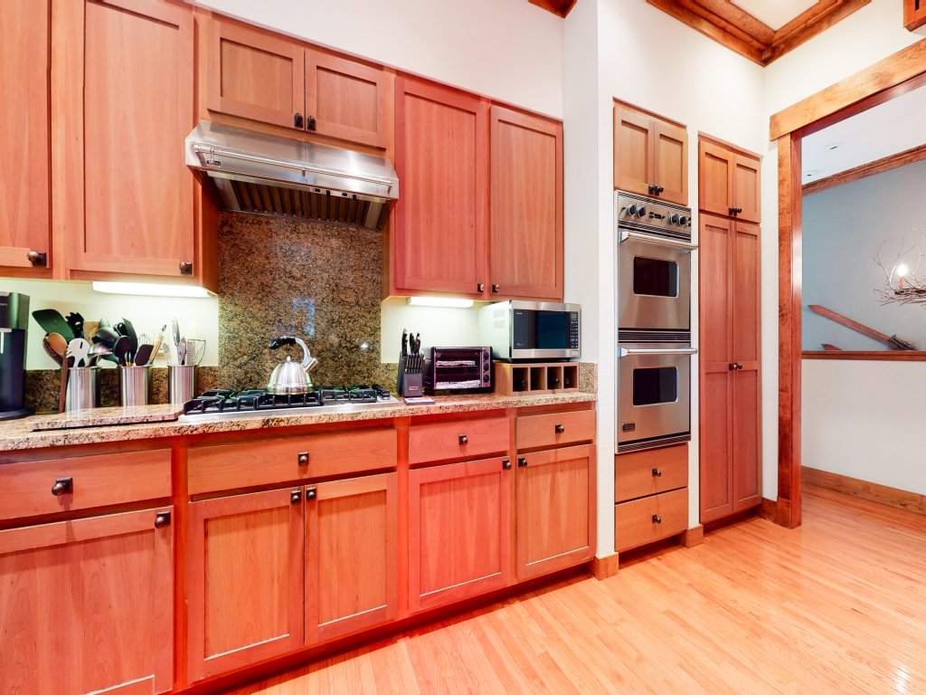 Lodestar #2001 Vacation Rental in Mammoth Lakes - RedAwning