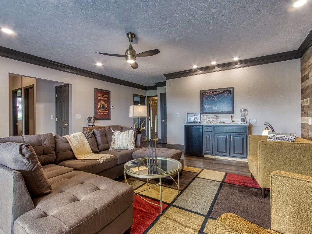 The Great Escape Vacation Rental in Sevierville - RedAwning