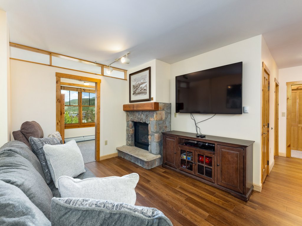 8363 Buffalo Lodge Vacation Rental in Keystone - RedAwning