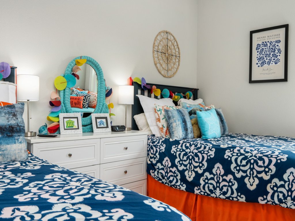 Camp Queenie Vacation Rental in Texas - RedAwning