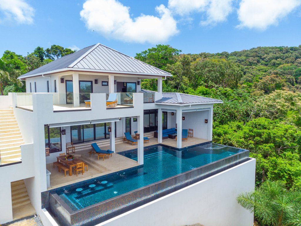Ocean Pearl Vacation Rental - RedAwning