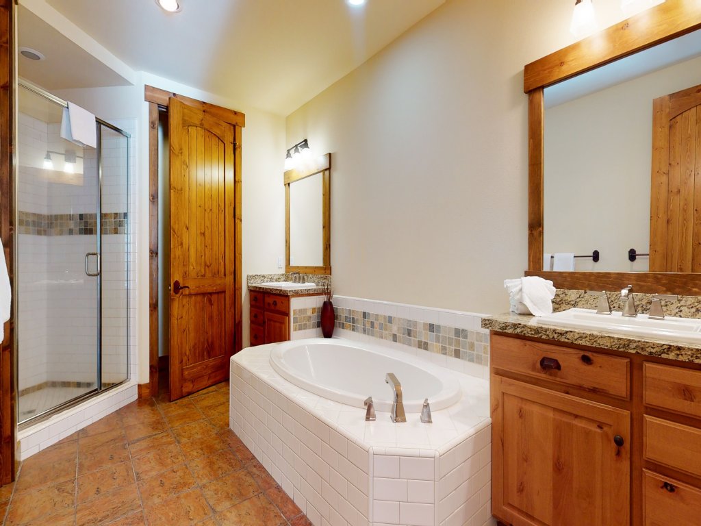 Snowcreek VI The Lodges #1133 Vacation Rental in Mammoth Lakes - RedAwning