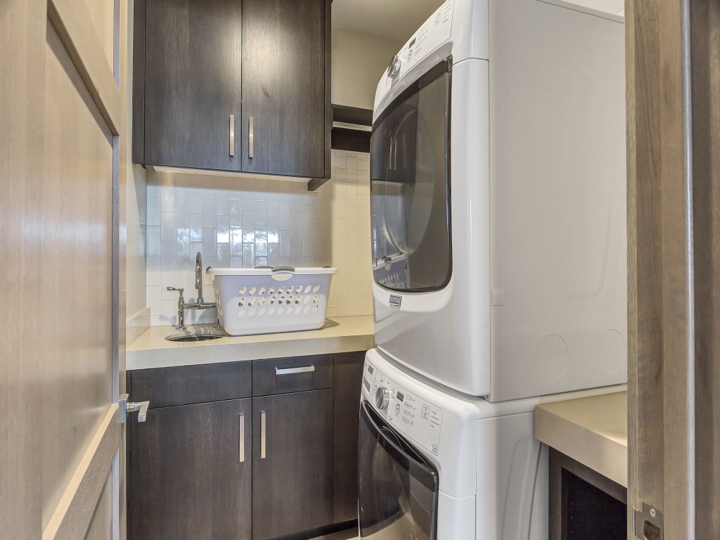Gorgeous Five Bedroom Penthouse in the Heart of Park City Vacation Rental in Park City - RedAwning