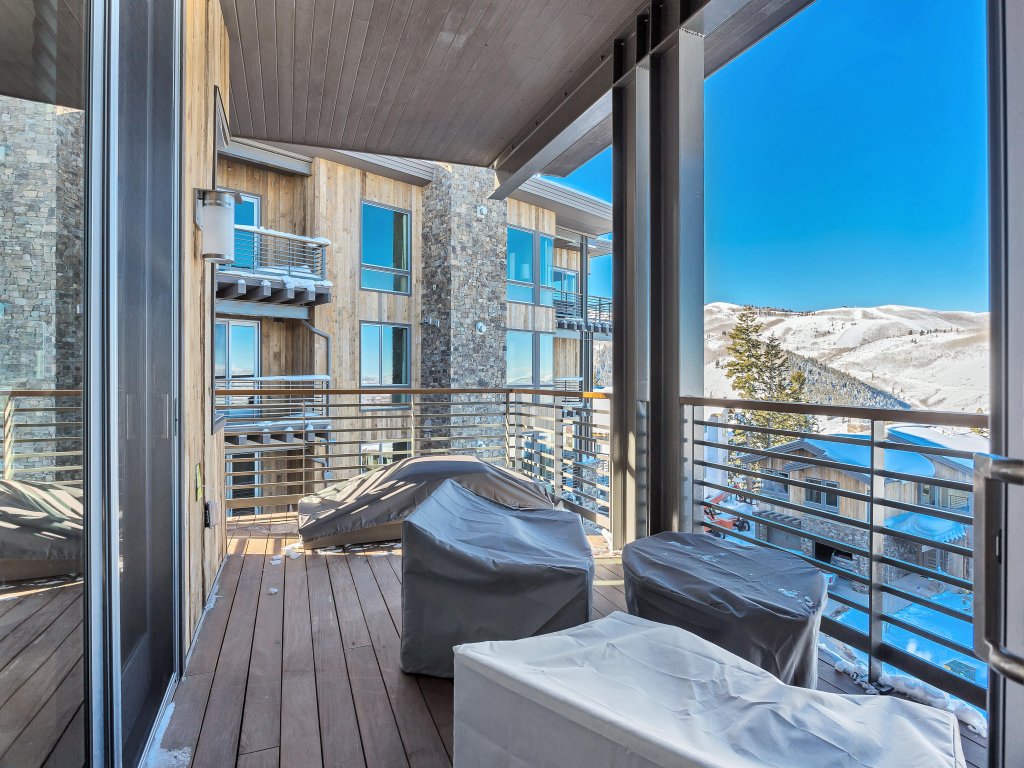 Gorgeous Five Bedroom Penthouse in the Heart of Park City Vacation Rental in Park City - RedAwning