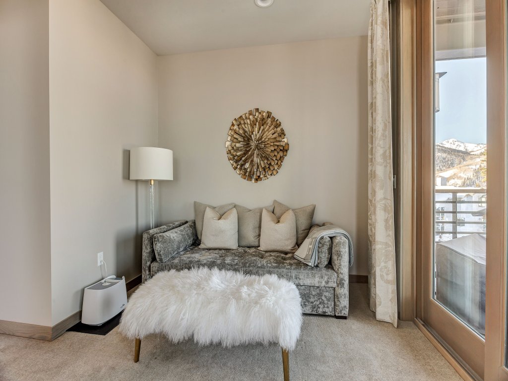 Gorgeous Five Bedroom Penthouse in the Heart of Park City Vacation Rental in Park City - RedAwning