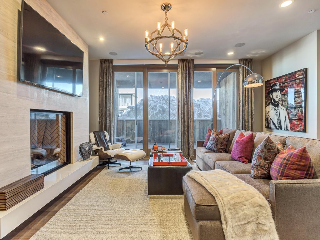 Gorgeous Five Bedroom Penthouse in the Heart of Park City Vacation Rental in Park City - RedAwning