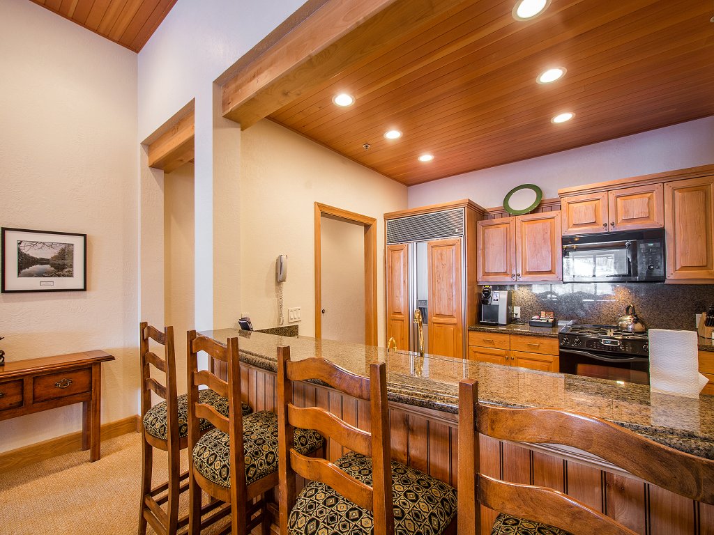 Premium Townhouse with Hot Tub and Majestic Mountain Views Vacation Rental in Park City - RedAwning