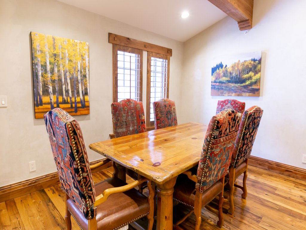 Expansive Four Bedroom Suite at The Chateaux Vacation Rental in Park City - RedAwning