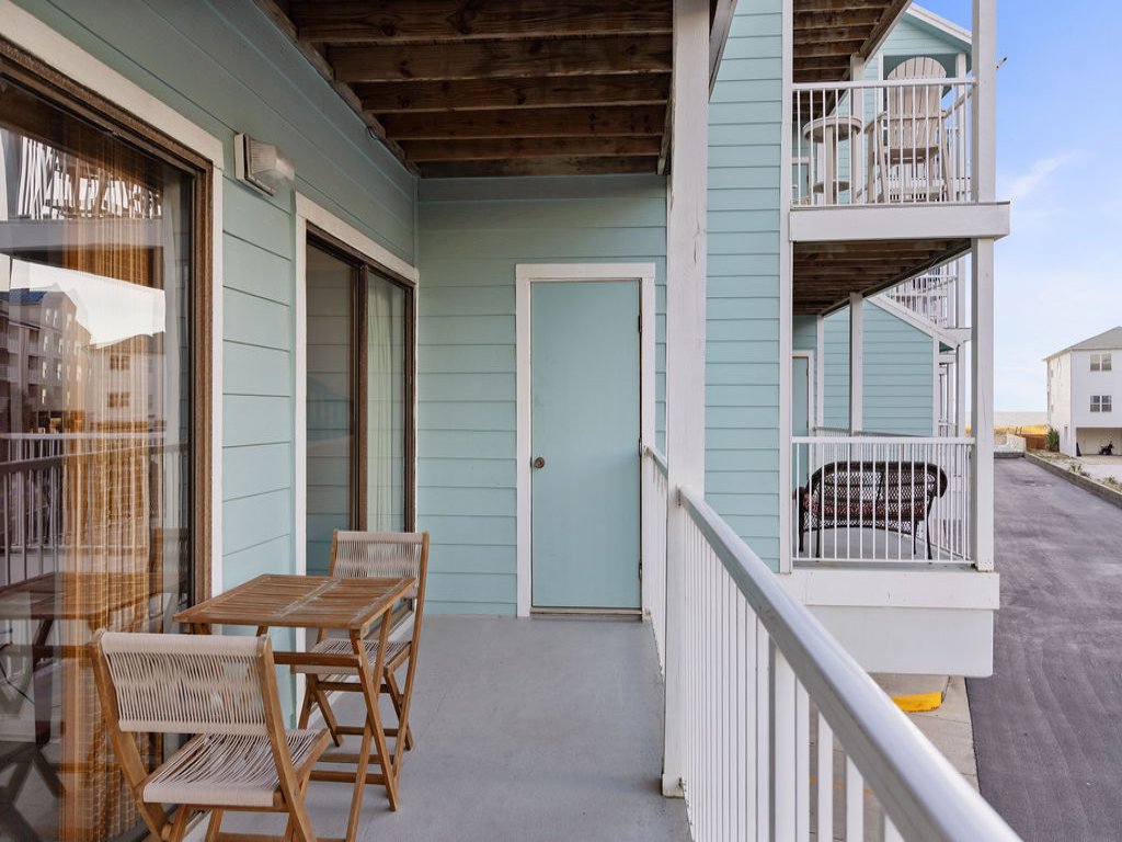 Romar Beach 112 Vacation Rental in Orange Beach - RedAwning
