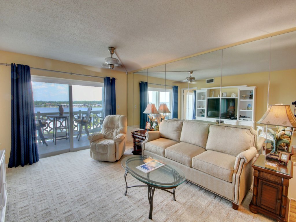 563 El Matador Vacation Rental in Fort Walton Beach - RedAwning