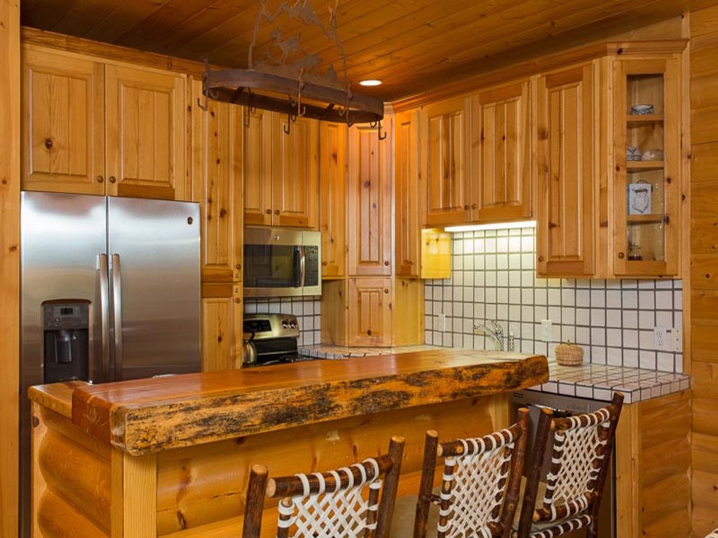 Comstock Lodge at Deer Valley Resort - Two Bedroom Condo with Hot Tub #202 Vacation Rental in Park City - RedAwning