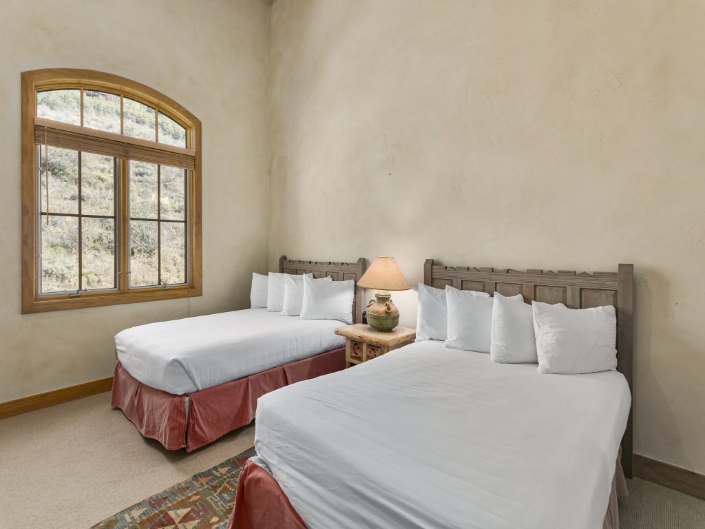 Thistle Drive Home at Deer Valley Resort - 4 Bedroom Home #3020 Vacation Rental in Park City - RedAwning
