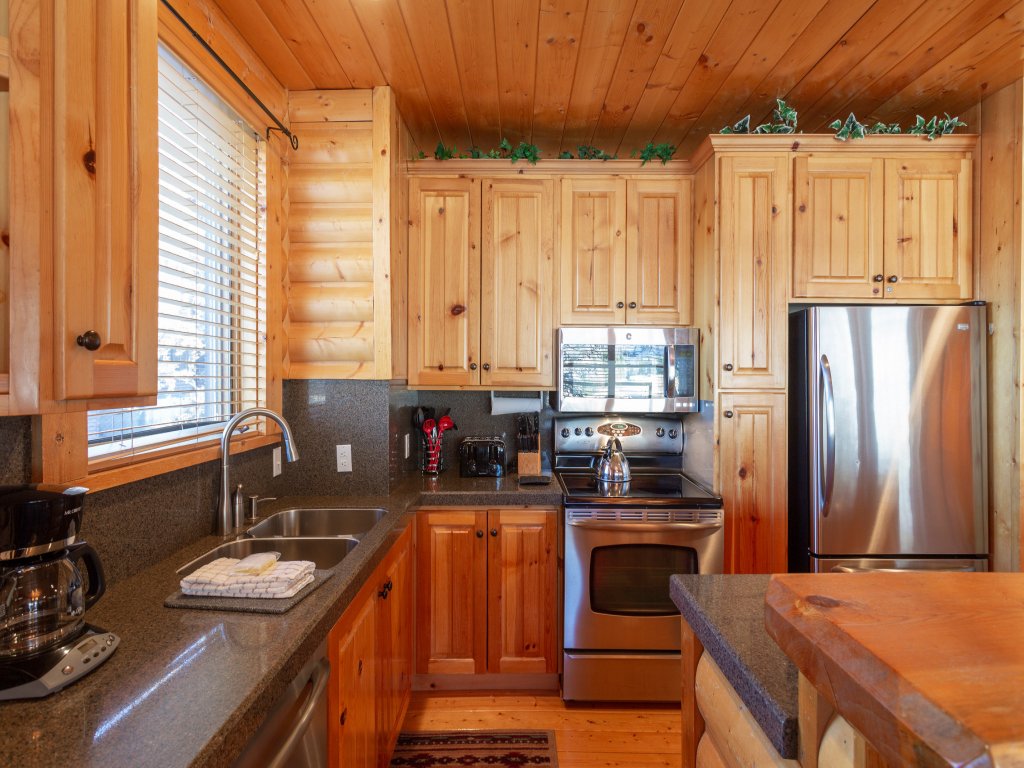 Comstock Lodge at Deer Valley Resort - Two Bedroom Condo with Hot Tub #101 Vacation Rental in Park City - RedAwning