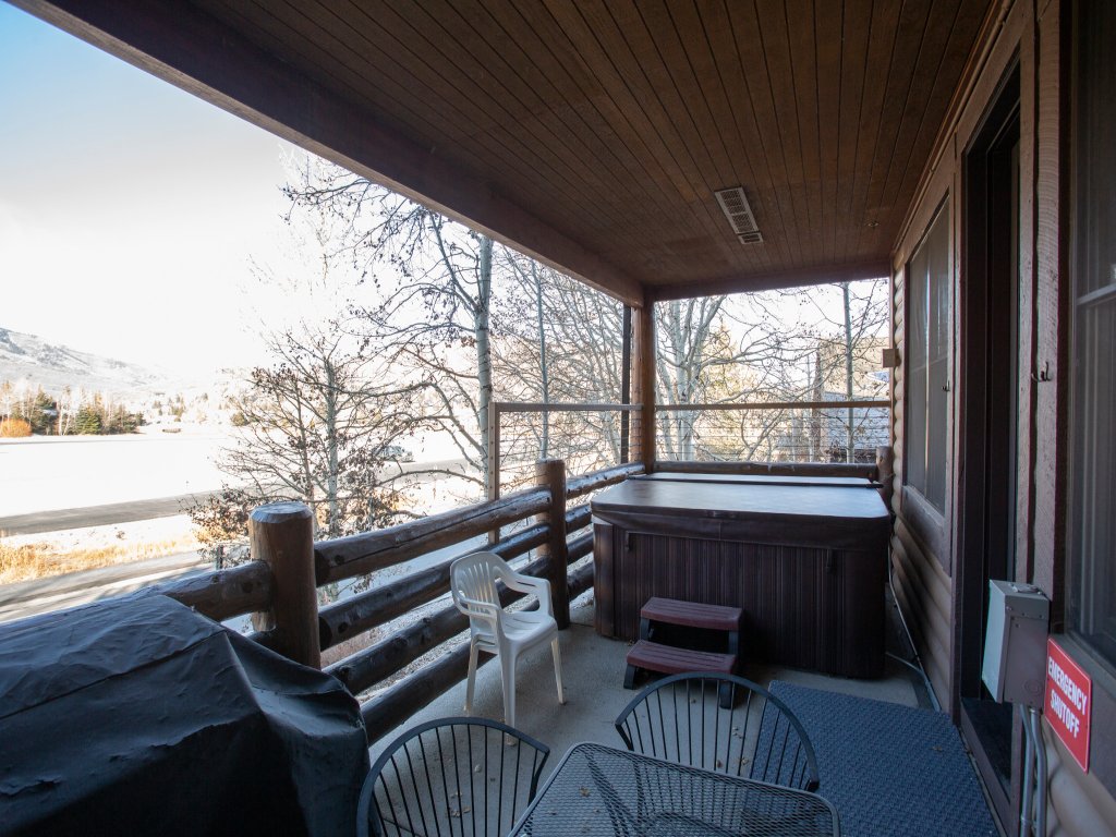 Comstock Lodge at Deer Valley Resort - Two Bedroom Condo with Hot Tub #101 Vacation Rental in Park City - RedAwning