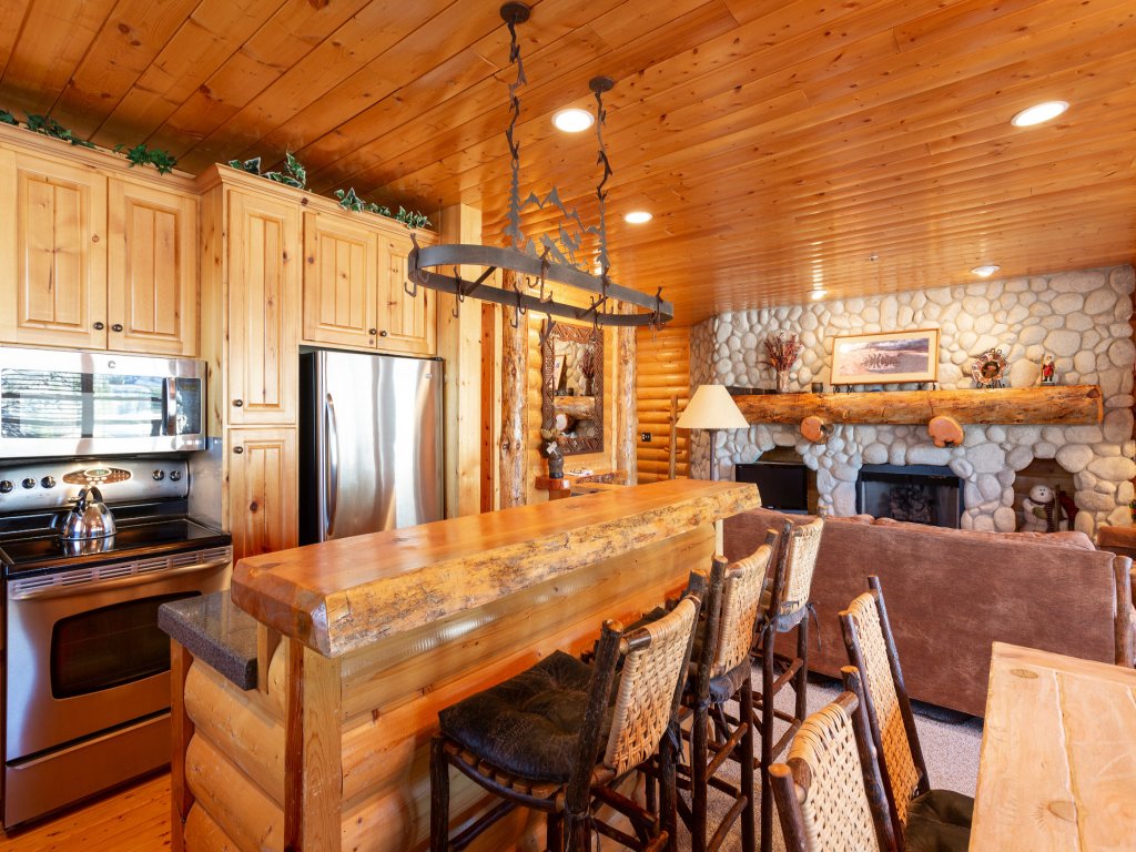 Comstock Lodge at Deer Valley Resort - Two Bedroom Condo with Hot Tub #101 Vacation Rental in Park City - RedAwning