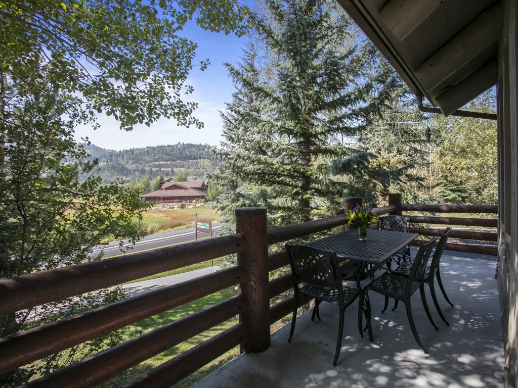 Chaparral at Deer Valley Resort - Three Bedroom Condo with Hot Tub #102 Vacation Rental in Park City - RedAwning