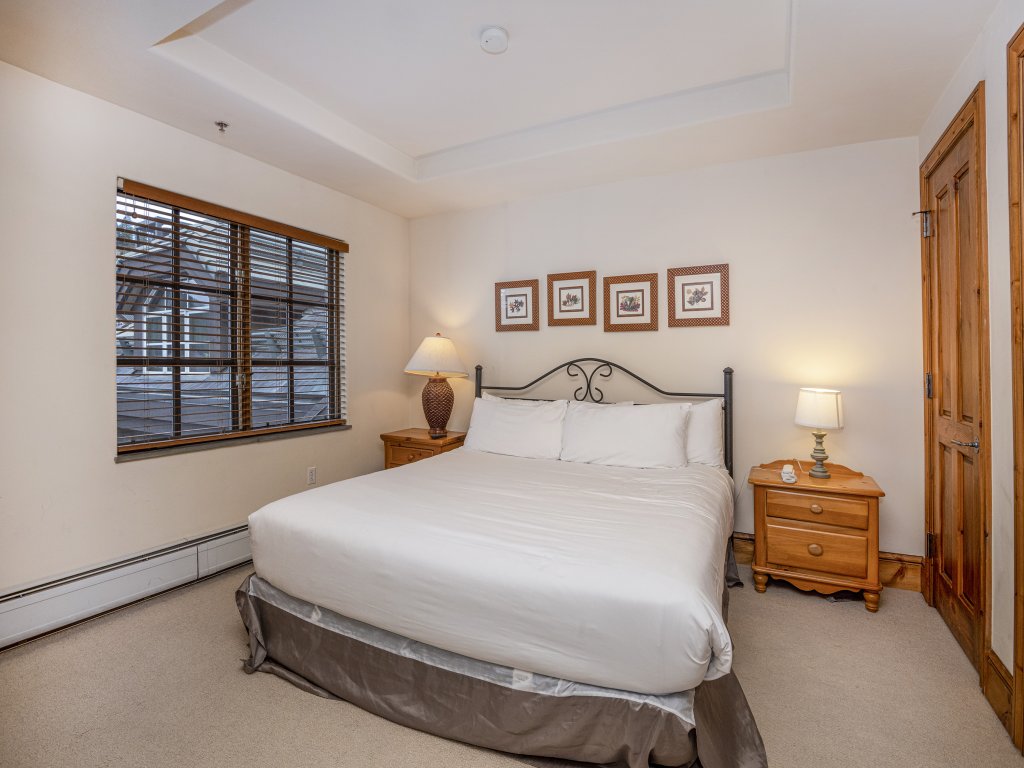 Market Square 306 Vacation Rental in Beaver Creek - RedAwning