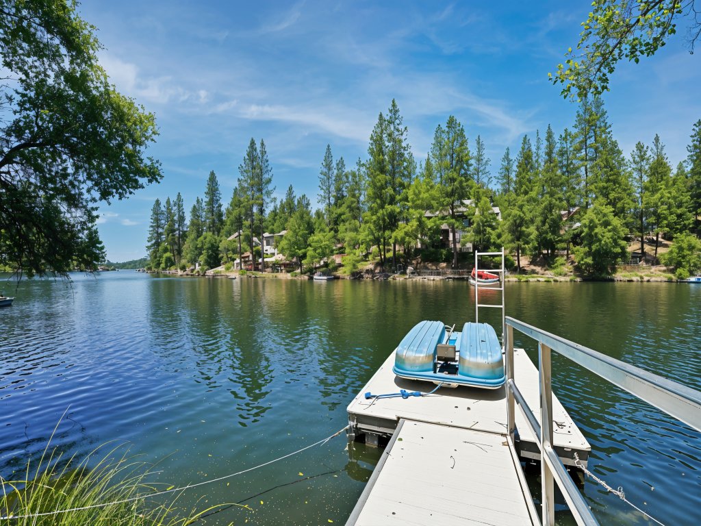 The Big Easy - Lakefront Only 1 mile to Popular Marina Beach! Vacation Rental in California - RedAwning